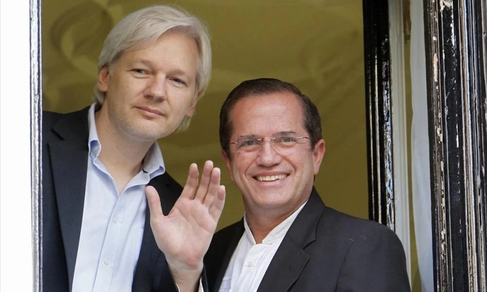 ΗΠΑ: "Θα συνεχίσουμε να επιδιώκουμε την έκδοση του Ασάνζ"